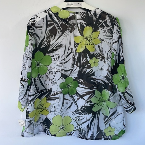 Alfred Dunner Sao Paolo Green and Black Floral Lined Blouse 8P - Picture 8 of 15